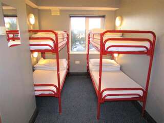 Хостелы Sleepzone Hostel Galway City Голуэй Четырехместный номер-4